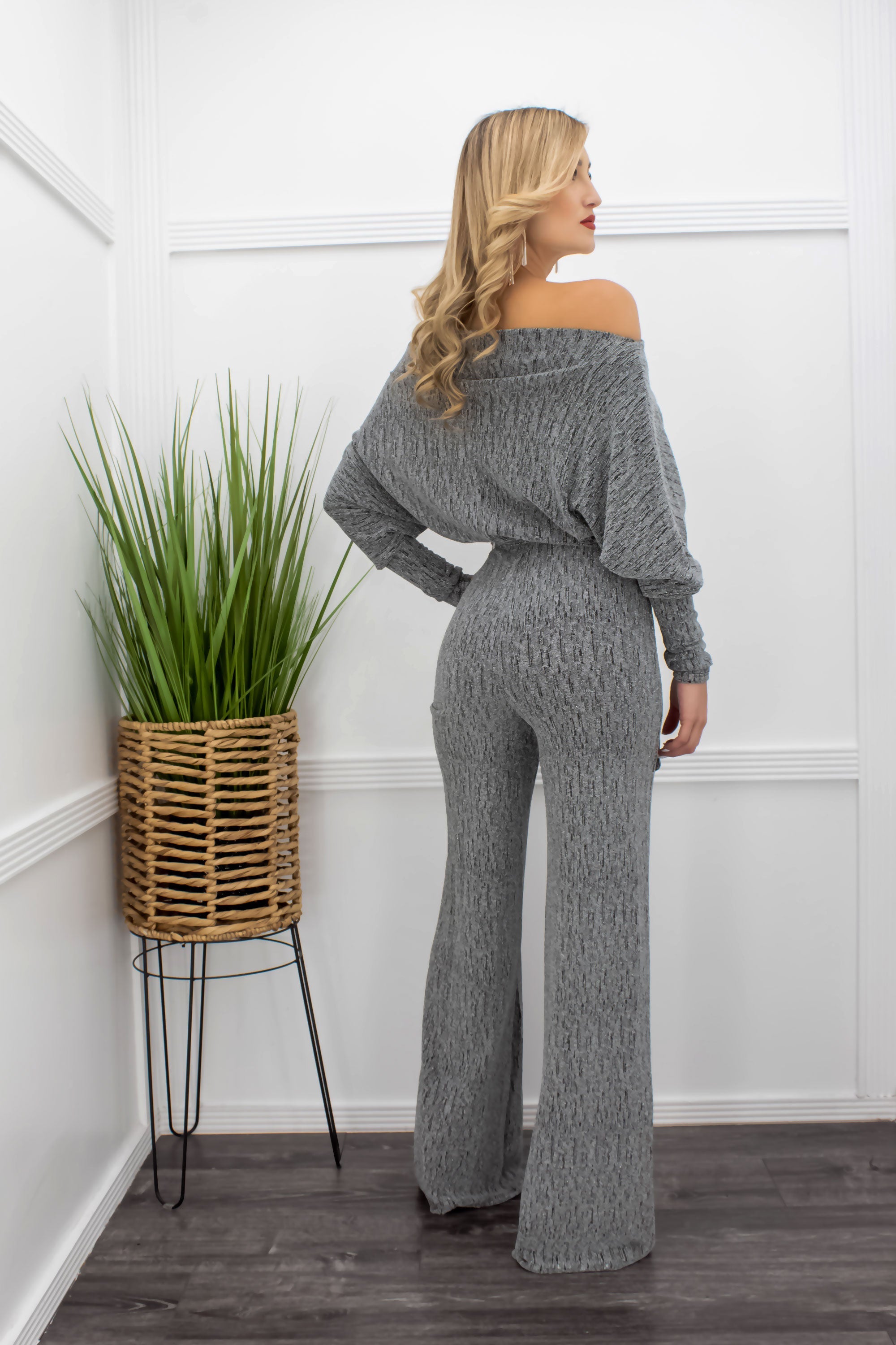 Jumper pants with outlet off shoulder